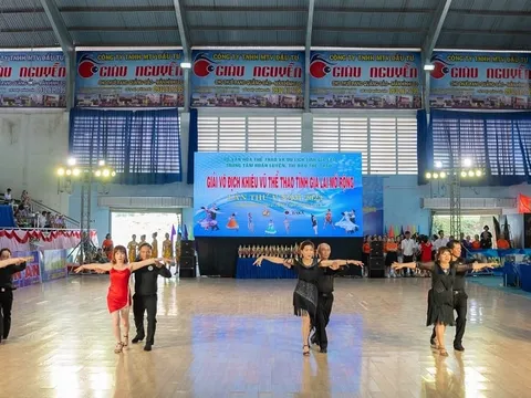 Gia Lai: Khoảng 800 vũ công tranh tài giải khiêu vũ thể thao cúp Dream Dance