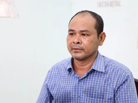 Sau 15 ngày bị truy nã, đối tượng chiếm đoạt tiền lúa của người dân ra đầu thú