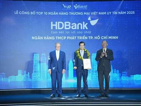 HDBank giữ vị trí thứ 3 Top ngân hàng niêm yết uy tín và hiệu quả nhất Việt Nam