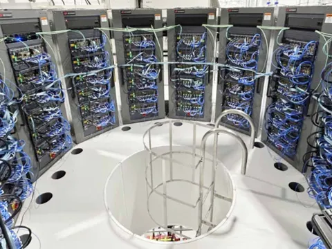 Keysight lắp đặt hệ thống kiểm soát lượng tử thương mại lớn nhất thế giới