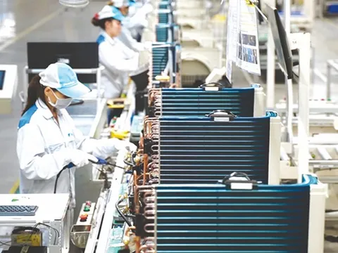 Thủ tướng chỉ đạo một số nhiệm vụ, giải pháp quan trọng thúc đẩy tăng trưởng