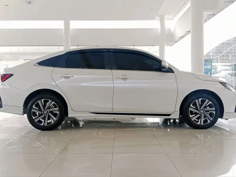 Hé lộ thời điểm ra mắt của Toyota Vios Hybrid, siêu tiết kiệm xăng, trang bị tối tân