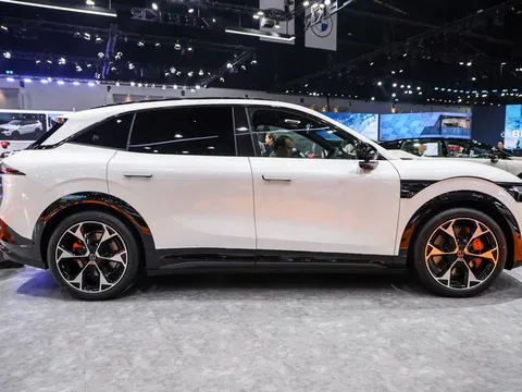 SUV hạng C công suất 637 mã lực, giá hơn 1,1 tỷ đồng