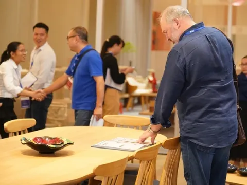 Bất chấp thuế quan, đoàn doanh nghiệp Mỹ 'đổ bộ' TP Hồ Chí Minh mua hàng Việt