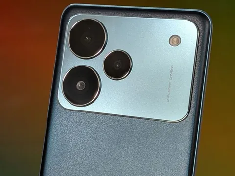 Smartphone chống nước, cấu hình ‘khủng’, pin 7.000mAh, giá gần 8 triệu đồng