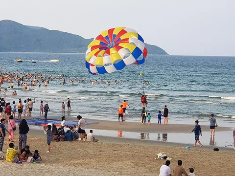 Đà Nẵng: Không tổ chức các dịch vụ thể thao giải trí trong thời tiết xấu 