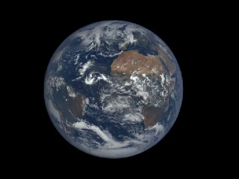 Vì sao con người không cảm thấy Trái Đất đang quay?