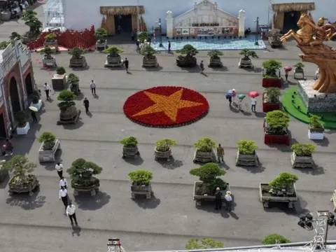 Khai mạc không gian 'Truyền thống và Sáng tạo Hà Nội 2025': Tôn vinh giá trị văn hóa