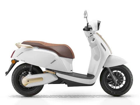 Xe tay ga đẹp long lanh, động cơ điện, giá cao hơn Honda Lead