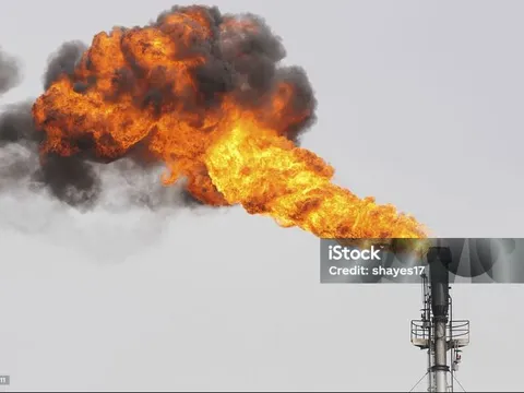 Giải mã hiện tượng ‘đuốc lửa’ trên các giàn khoan dầu 