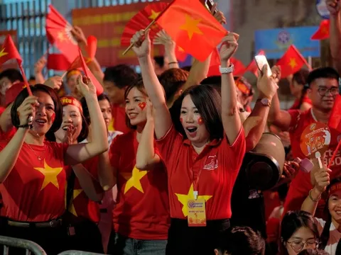 Hướng dẫn chi tiết nhận 100.000 đồng quà Tết Độc lập