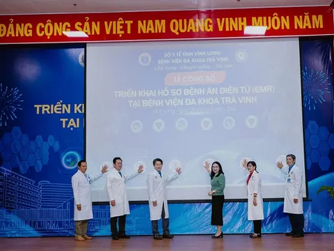Bước tiến trong chuyển đổi số ngành y tế Vĩnh Long