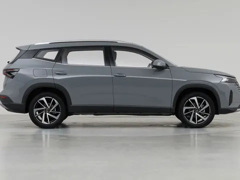 SUV hạng C động cơ tăng áp, giá chưa tới 400 triệu đồng