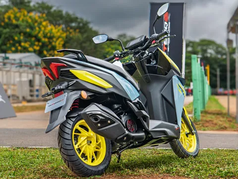 Xe tay ga 150cc, phanh ABS, giá gần 36 triệu đồng