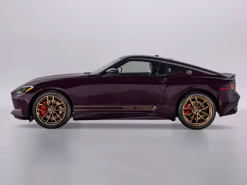 Xe Nissan công suất 400 mã lực, giá gần 1,5 tỷ đồng