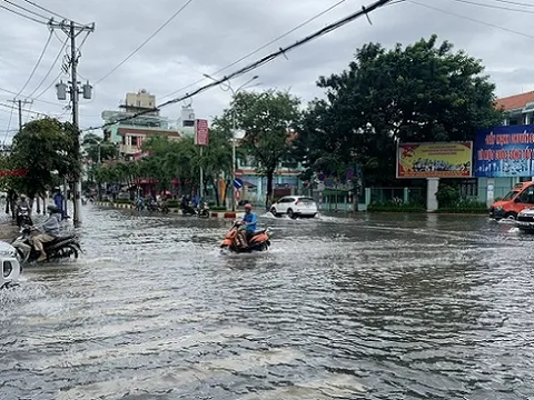 Cà Mau: Mưa to, triều cường dâng cao ảnh hưởng đến sinh hoạt người dân