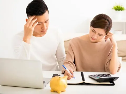 6 sai lầm tài chính khiến vợ chồng trẻ dễ rơi vào khủng hoảng