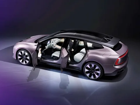 Audi giới thiệu xe hơi công suất 787 mã lực, trang bị tối tân, giá hơn 870 triệu đồng