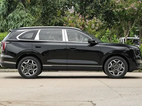 SUV công suất 254 mã lực, giá gần 470 triệu, cạnh tranh với Hyundai Santa Fe