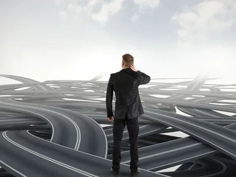 Bí quyết thoát khỏi vòng xoáy 'kiếm tiền rồi tiêu tiền'