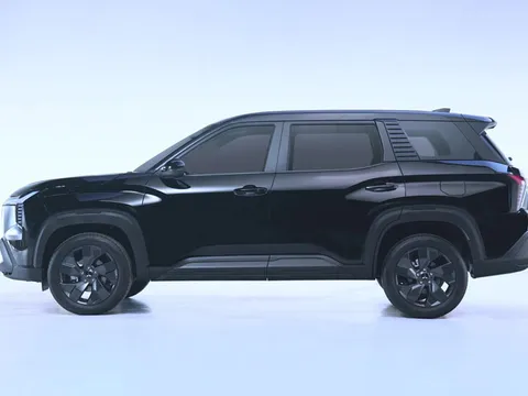 SUV 7 chỗ giá hơn 600 triệu của Mitsubishi có ưu điểm gì để cạnh tranh với Honda CR-V?