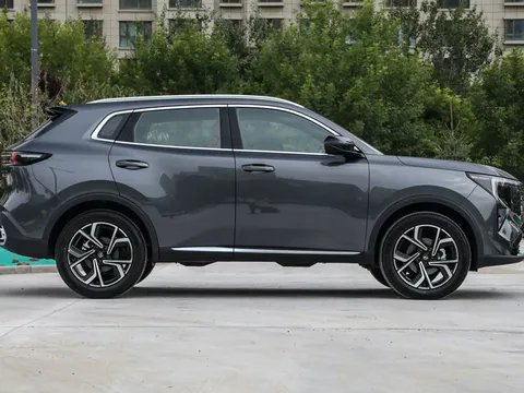 Mazda CX-5 có thêm đối thủ mới, công suất 192 mã lực, nội thất tiện nghi, giá chưa tới 350 triệu