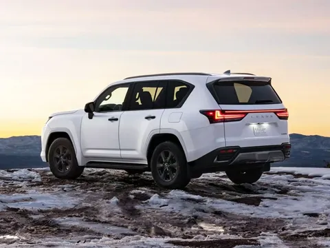 Lexus LX 2026 có thêm phiên bản mới, giá từ 2,850 tỷ đồng