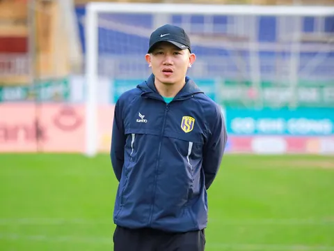 HLV đầu tiên ở V.League 2025/26 xin từ chức