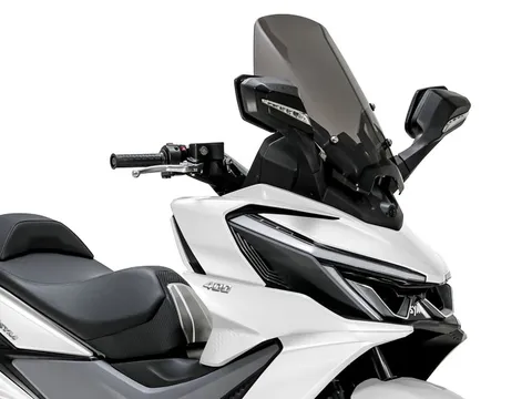 Xe tay ga 399cc, thiết kế cá tính, trang bị ấn tượng, giá 175 triệu đồng