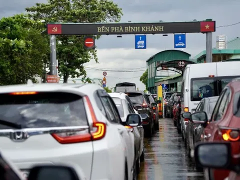 Doanh nghiệp tài trợ 3 phà đi Cần Giờ