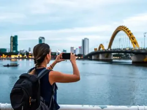 Vượt hàng loạt nước ASEAN, Việt Nam lọt top 5 quốc gia tốt nhất cho người nước ngoài