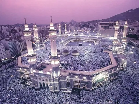 Top 10 toà nhà đắt nhất thế giới: The Great Mosque of Mecca đứng đầu với kinh phí 100 tỷ USD