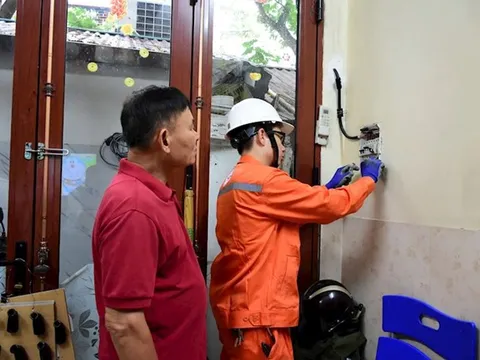 Điện lực Hà Nội mở rộng hệ sinh thái dịch vụ, hiện đại hóa quy trình phục vụ khách hàng