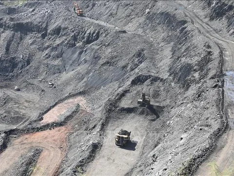 Đẩy mạnh chuyển đổi số, chuyển đổi xanh trong sản xuất than phục vụ ngành điện
