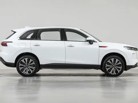 SUV hạng E dùng động cơ PHEV, công suất 502 mã lực, giá hơn 920 triệu đồng