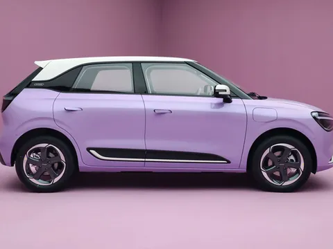 Xe hơi đô thị đẹp long lanh, công nghệ tiên tiến, giá hơn 220 triệu đồng