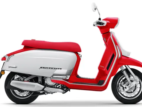 Xe tay ga Ý động cơ 330,1cc, phanh ABS 2 kênh, giá 170 triệu, so kè với Honda SH 350i