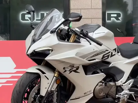 Môtô 549cc, trang bị tiên tiến, giá chỉ hơn 92 triệu đồng