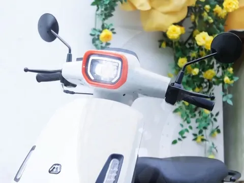 Xe tay ga 125cc, phanh ABS, màn hình LCD, giá gần 30 triệu đồng