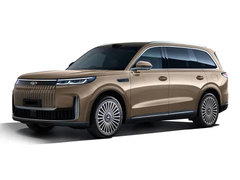 SUV hạng sang dài hơn 5,1 mét, công suất 462 mã lực, giá hơn 700 triệu đồng