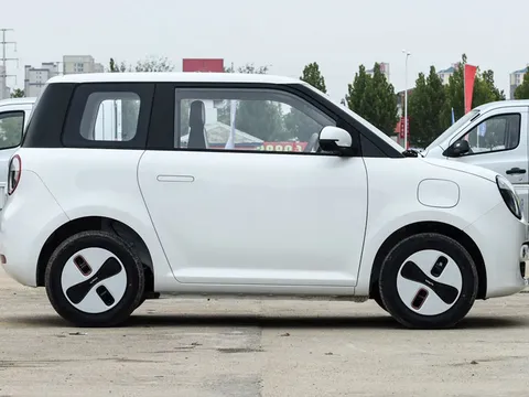 Xe điện mini giá hơn 180 triệu có gì đáng chú ý?